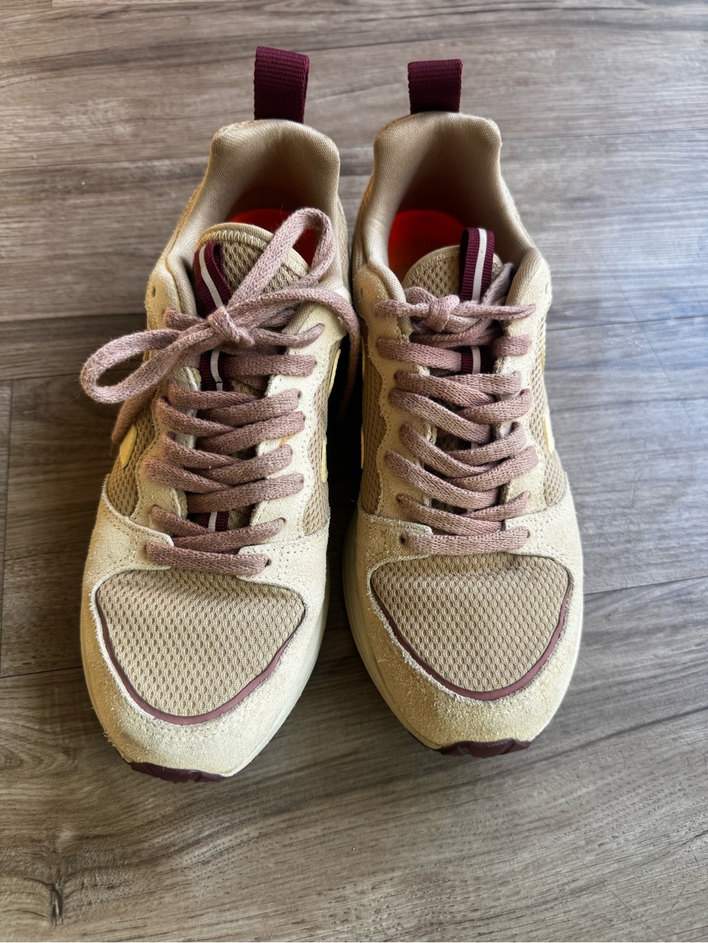 Veja Venturi suede maroon sneakers size 8.5 - Picture 2 of 10